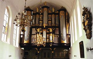 聖コスメ教会のオルガン