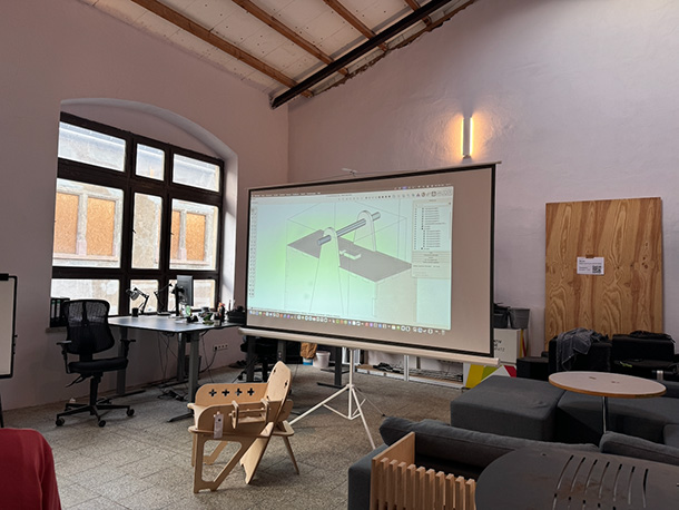 ワークショップ2日目に完成したワインとグラスホルダー