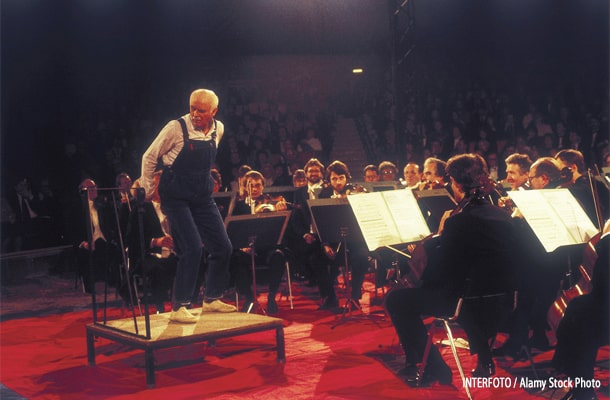 1984年、テレビ番組「Ein Star in der Manege」の企画でオーケストラの指揮をしたロリオ